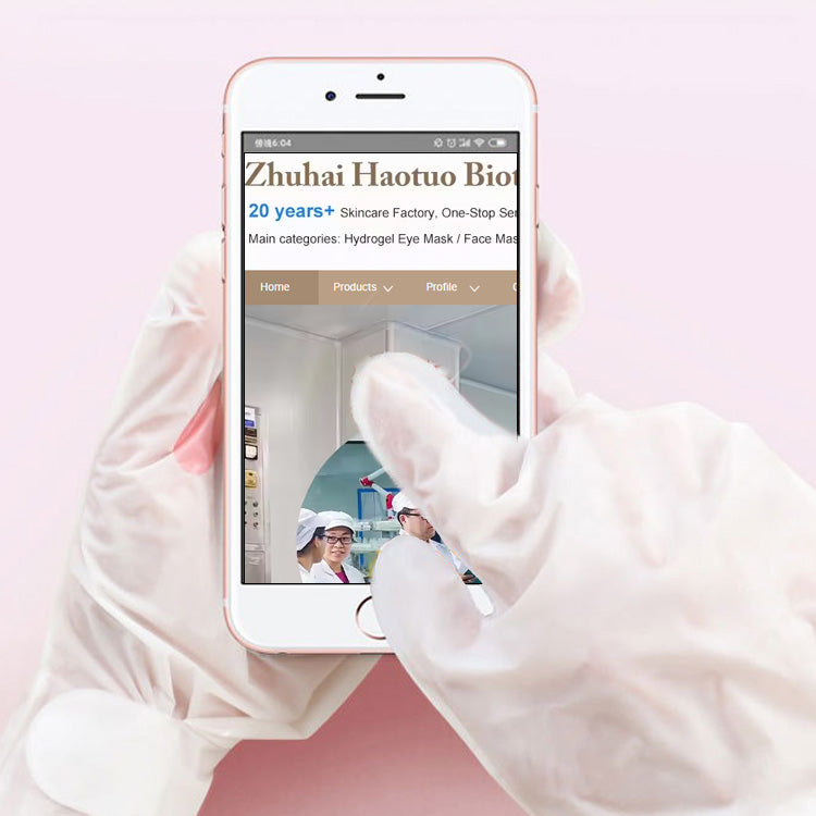 Glove-Style Moisturizing Hand Mask with Collagen