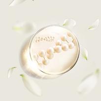 Glove-Style Moisturizing Hand Mask with Collagen